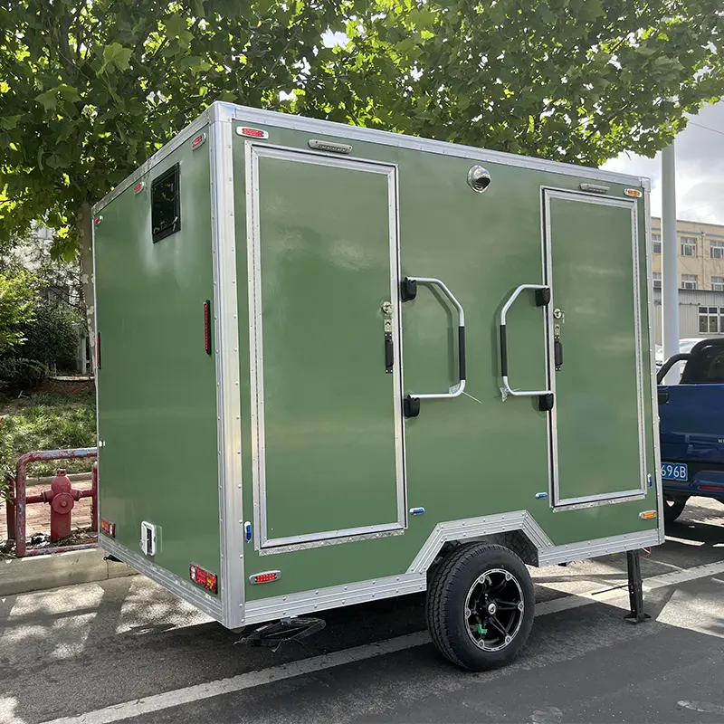 Douche- en toiletwagen